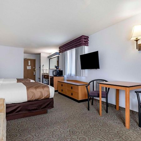 Quality Inn & Suites Denver Airport - Gateway Park Aurora Bagian luar foto