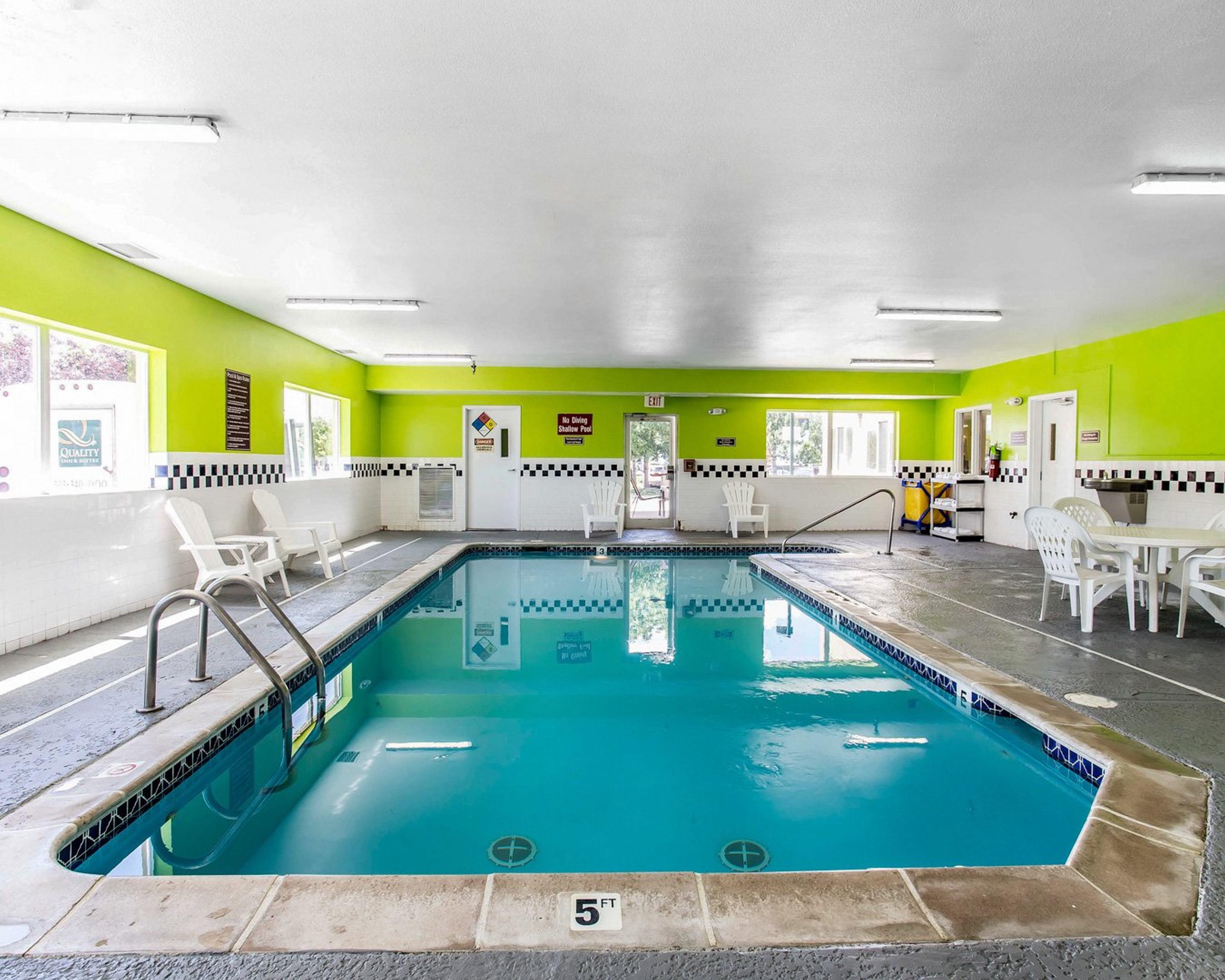 Quality Inn & Suites Denver Airport - Gateway Park Aurora Bagian luar foto