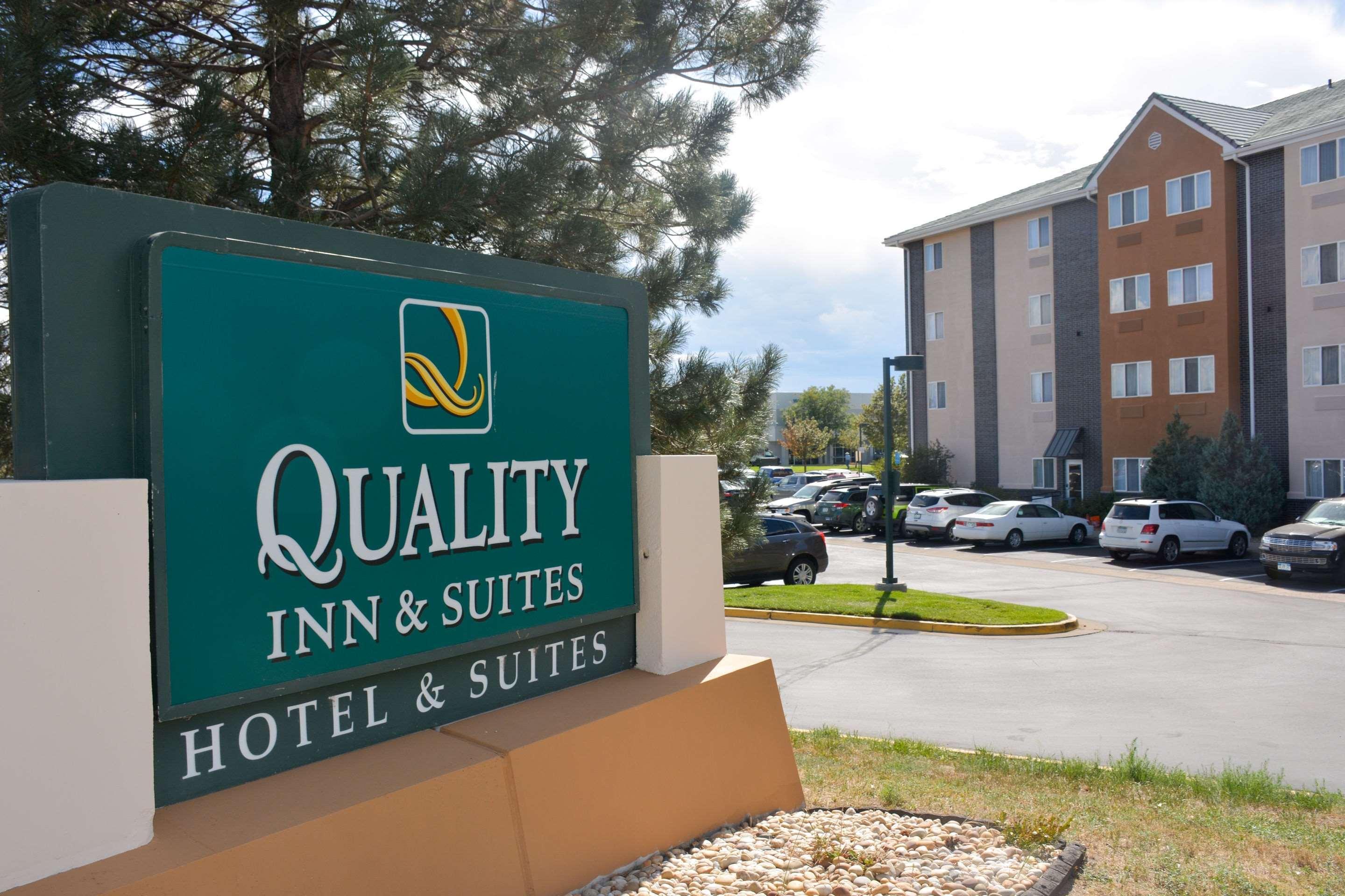 Quality Inn & Suites Denver Airport - Gateway Park Aurora Bagian luar foto