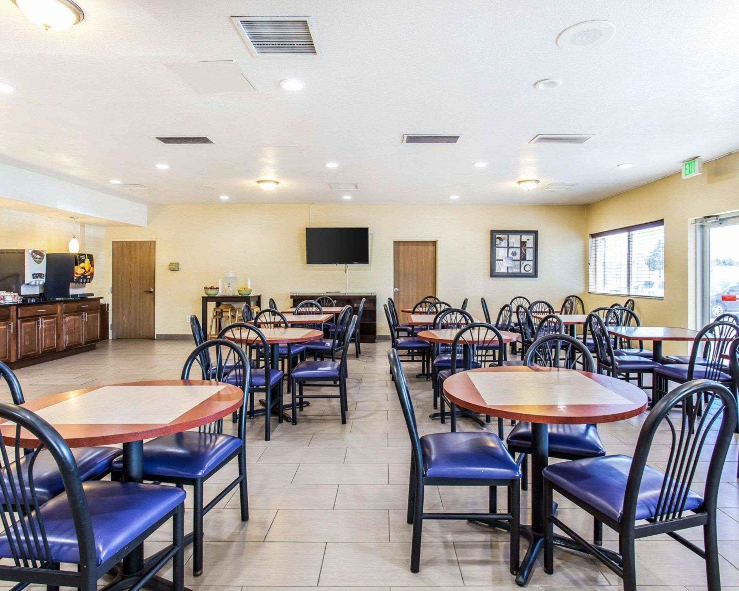 Quality Inn & Suites Denver Airport - Gateway Park Aurora Bagian luar foto