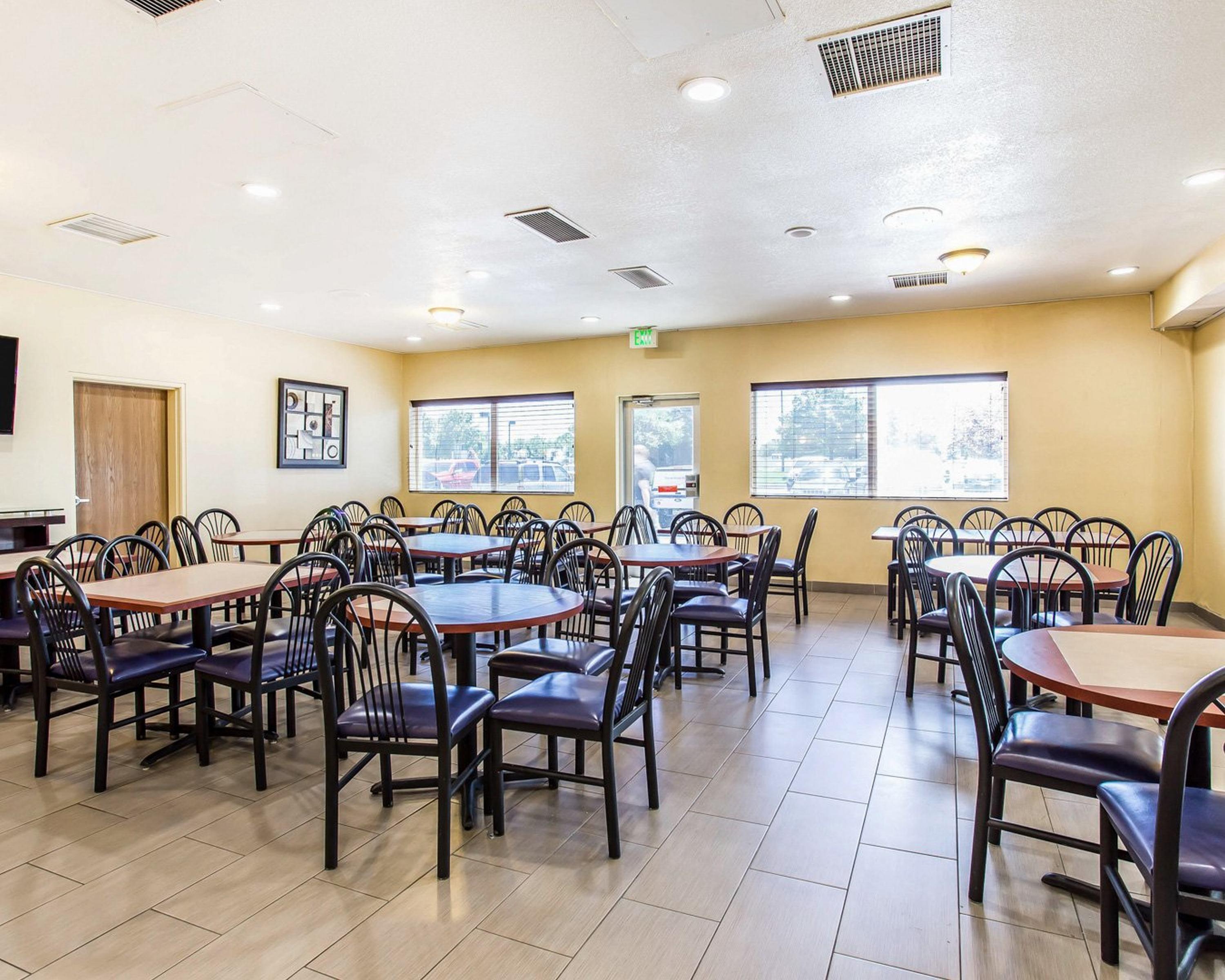 Quality Inn & Suites Denver Airport - Gateway Park Aurora Bagian luar foto