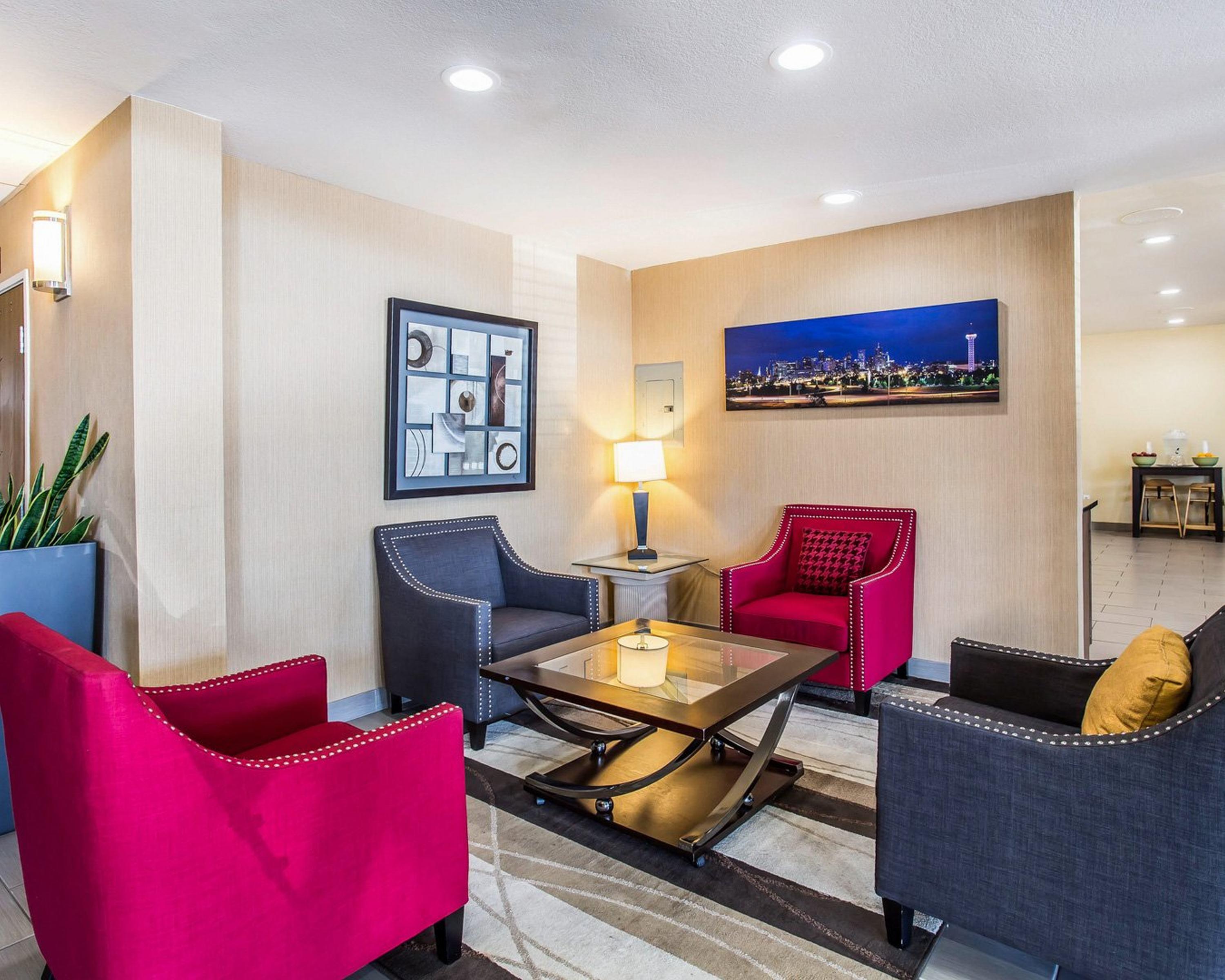 Quality Inn & Suites Denver Airport - Gateway Park Aurora Bagian luar foto