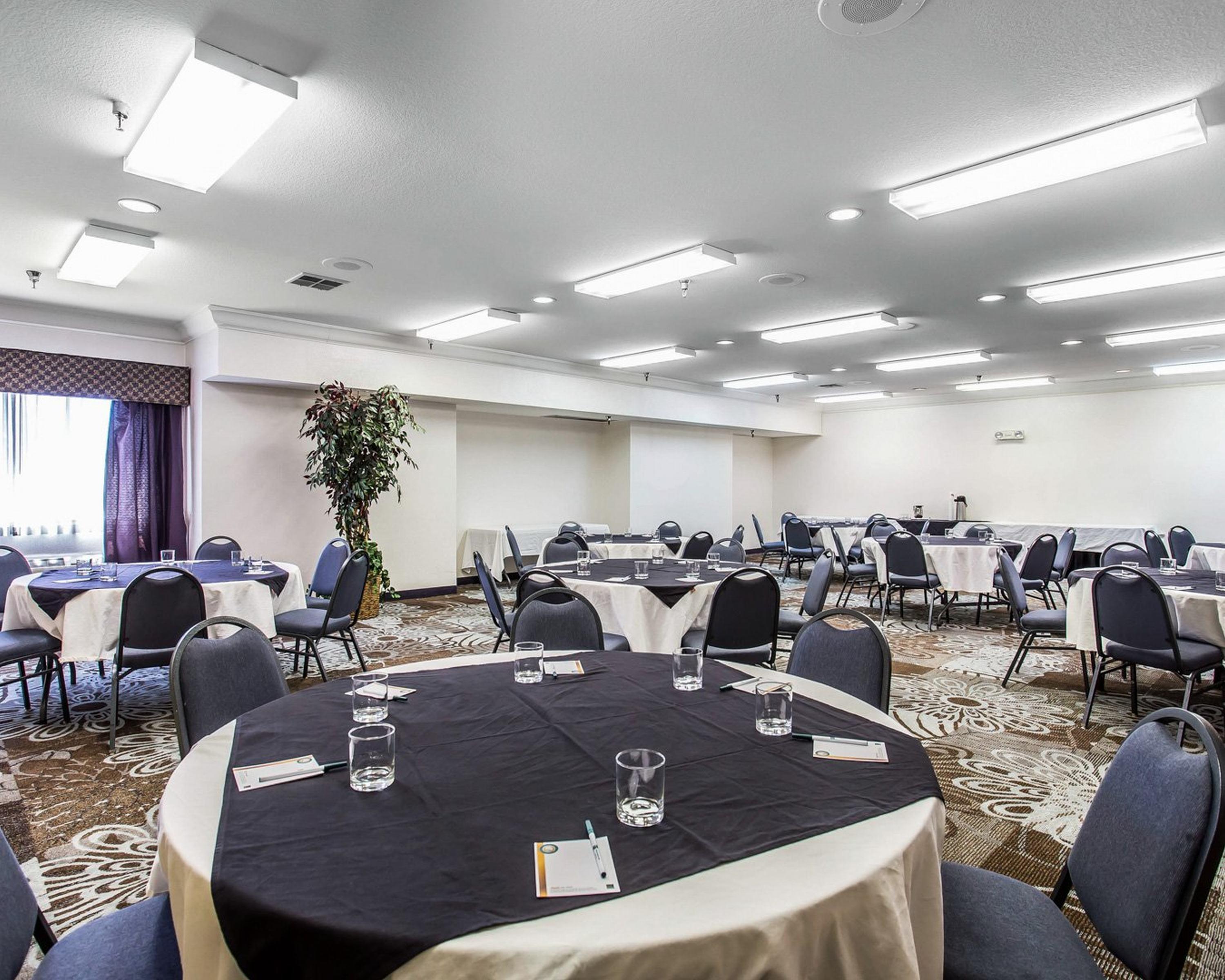 Quality Inn & Suites Denver Airport - Gateway Park Aurora Bagian luar foto