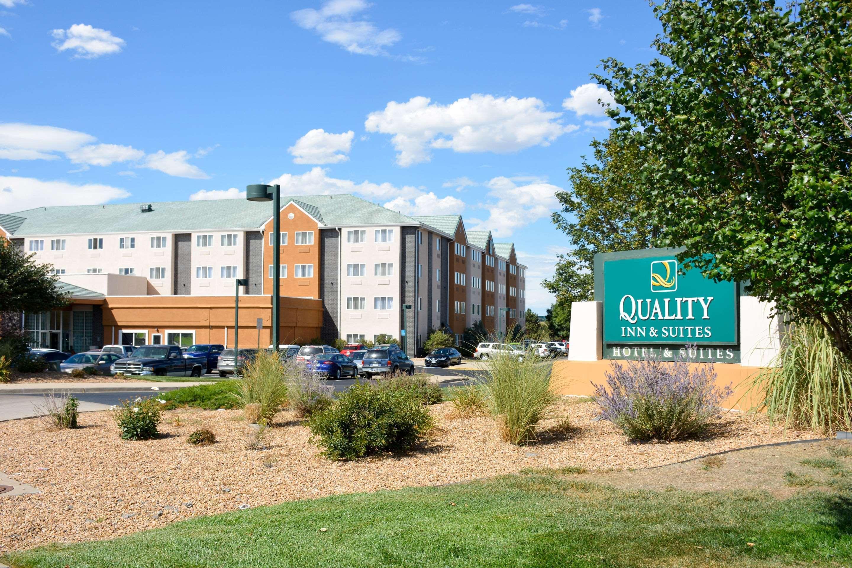 Quality Inn & Suites Denver Airport - Gateway Park Aurora Bagian luar foto