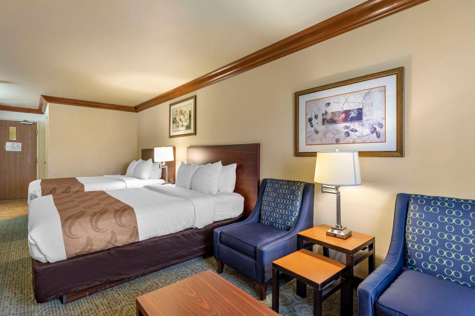Quality Inn & Suites Denver Airport - Gateway Park Aurora Bagian luar foto