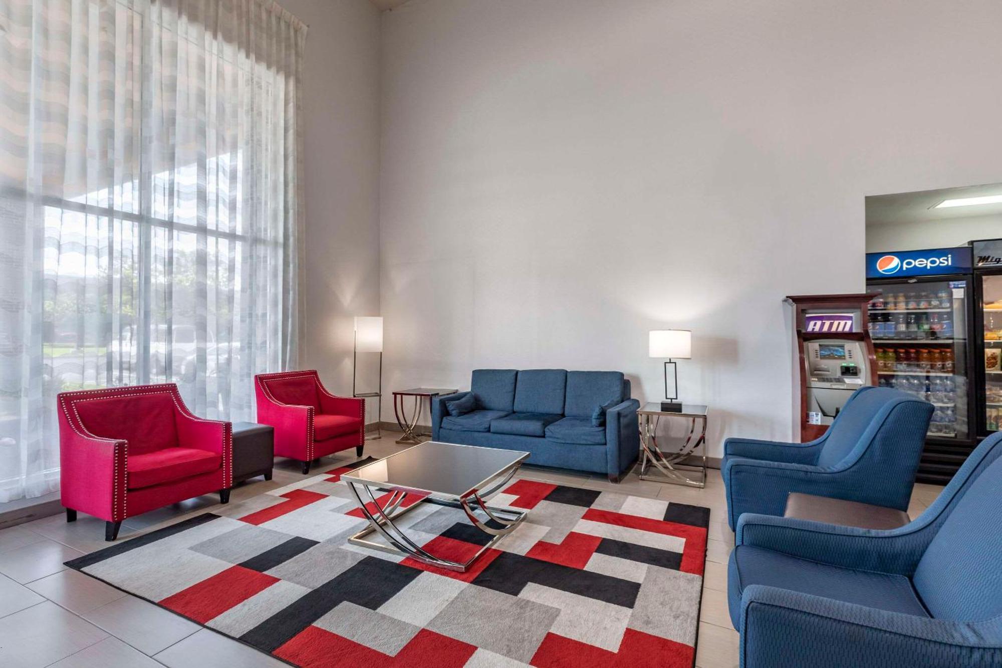 Quality Inn & Suites Denver Airport - Gateway Park Aurora Bagian luar foto