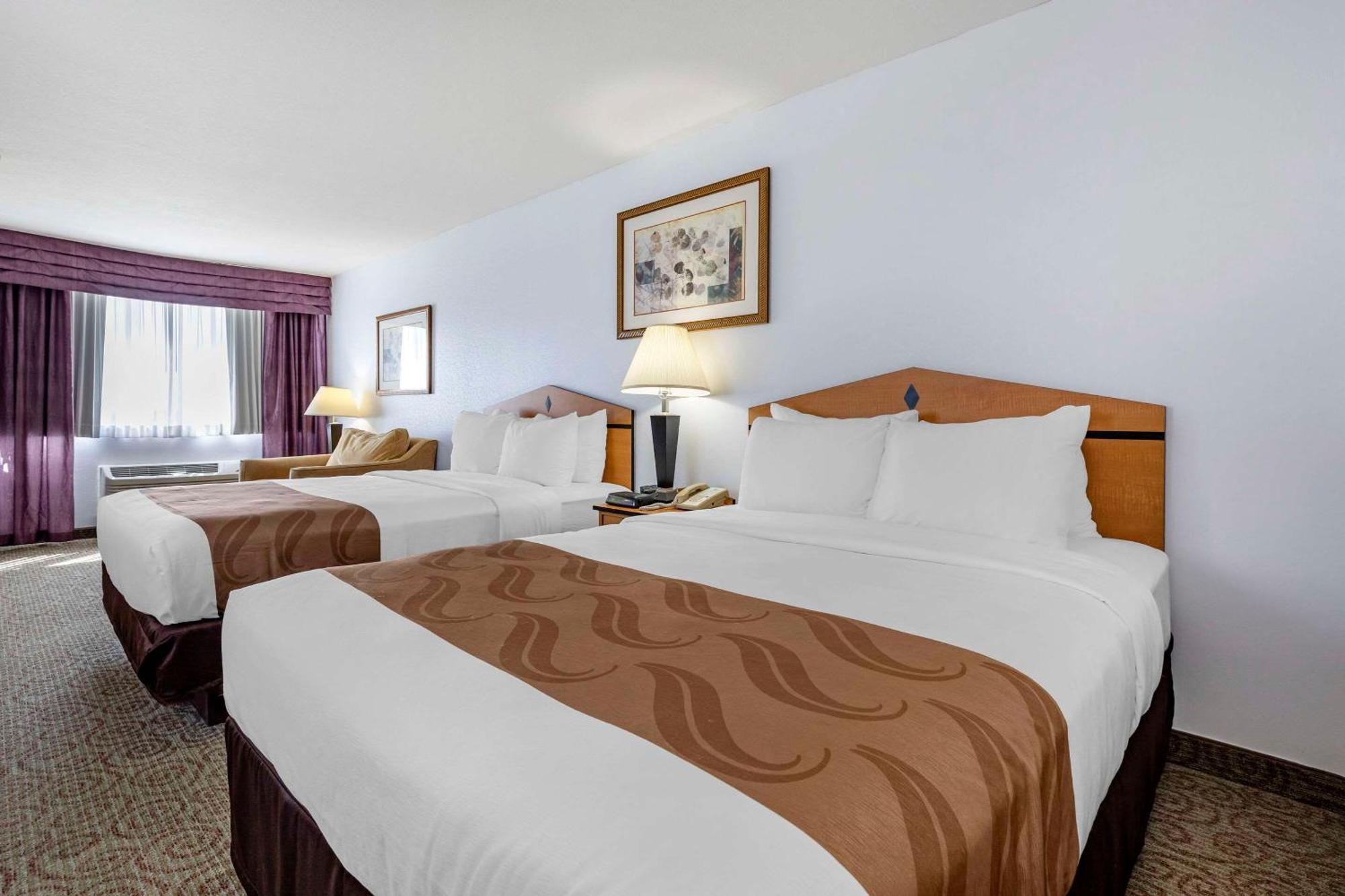 Quality Inn & Suites Denver Airport - Gateway Park Aurora Bagian luar foto